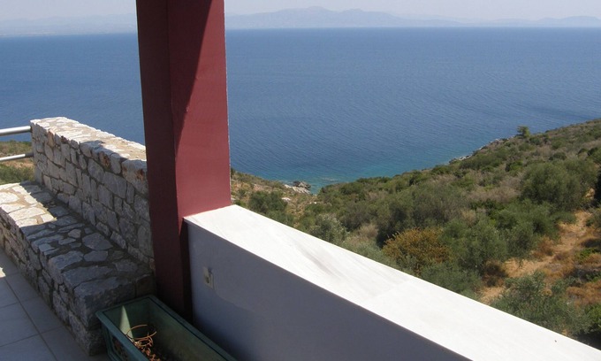 Mavrovouni Villa | Theano House