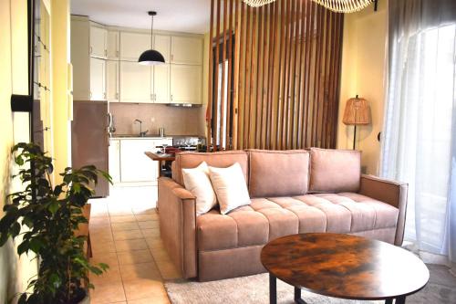 Kalamaria Apartment | TheAretsouPlace, Luxury Apartment in Kalamaria, 200m from the Sea with Parking