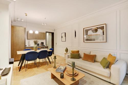 8th Arrondissement Apartment | TheLander - Champs Elysées Serviced Apartments