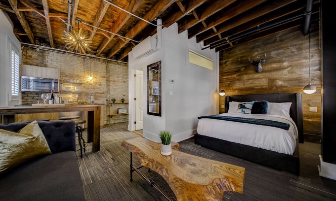 New Toronto Hotel | TheWestlake