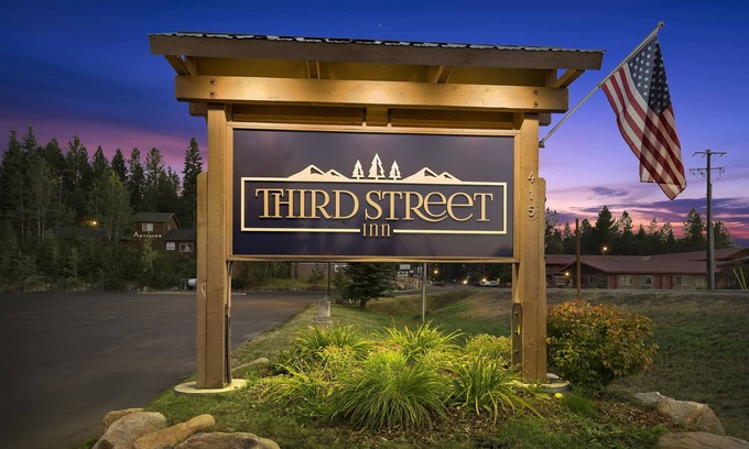 McCall Hotel | Third Street Inn