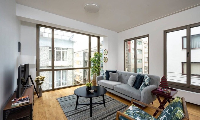 Macka Apartment | This apartment is a 2 bedroom(s), 1 bathrooms, located in Şişli, İstanbul.