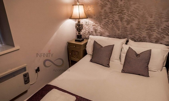 Vauxhall Apartment | This apartment is a 1 bedroom(s), 1 bathrooms, located in Merseyside, England.