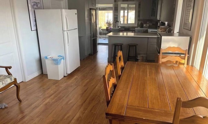 Cannifton House | This cozy three bedroom, two bathroom cottage is a perfect choice for a family getaway