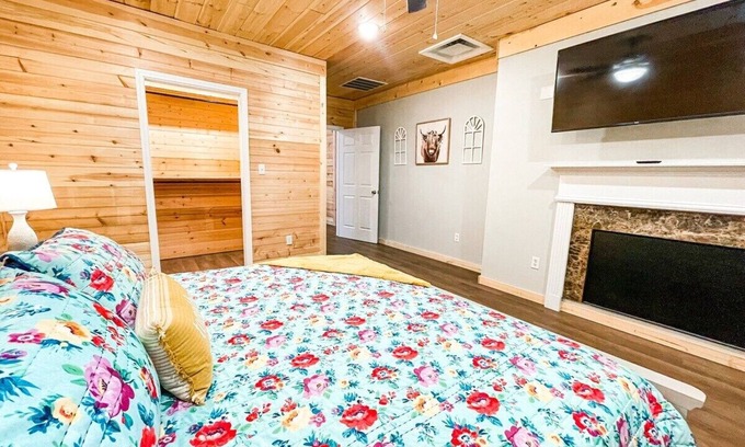 Clay City House | This house is a 3 bedroom(s), 1.5 bathrooms, located in Clay City, KY.