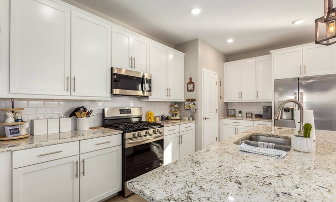 Buckeye House | This house is a 3 bedroom(s), 2 bathrooms, located in Buckeye, AZ.