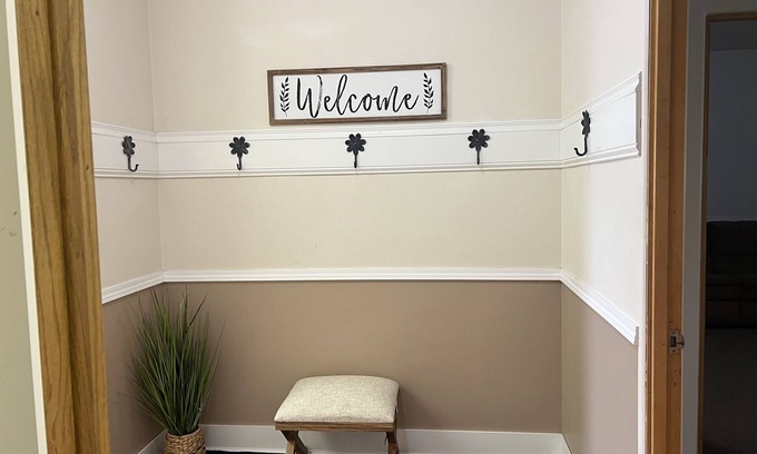Jamestown Apartment | This is the cozy rooftop cottage