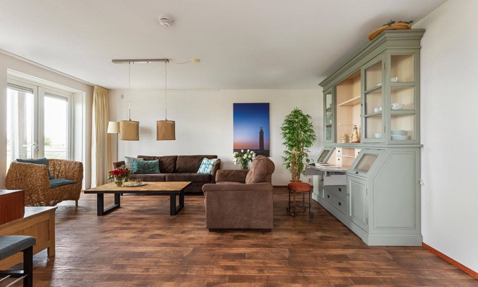 Municipality of Hellevoetsluis Apartment | This luxurious 4-pers. apartment with unique sea view located at Cape Helius holiday park.