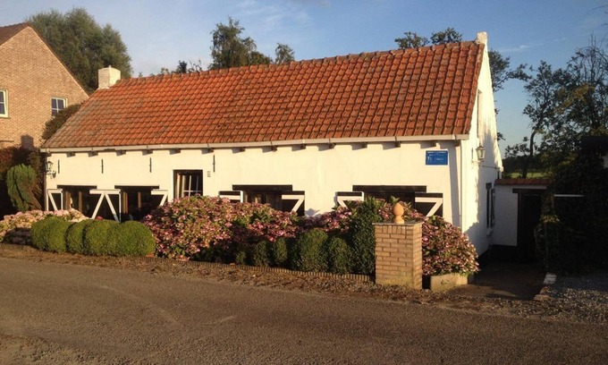 Hoofdplaat House | This nostalgic dijk cottage is Number One, a village 3 km behind Breskens. The semi-detached cottage is built against an old seawall and suitable for max. 4 people.