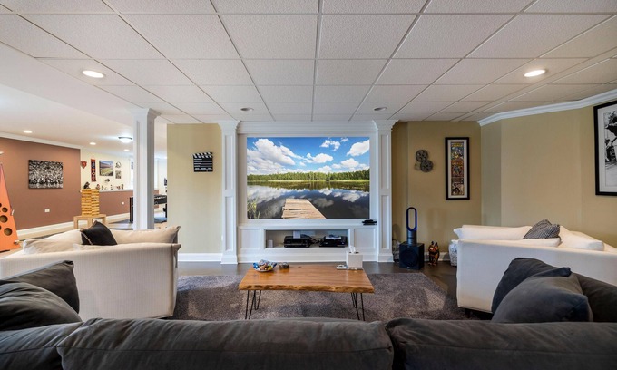 Fox Lake Apartment | This other is a 1 bedroom(s), 1.5 bathrooms, located in Spring Grove, IL.