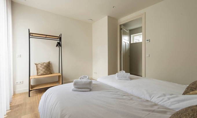 Oirschot Apartment | This unique Oirschot apartment offers stylish comfort with a spacious bedroom and modern amenities