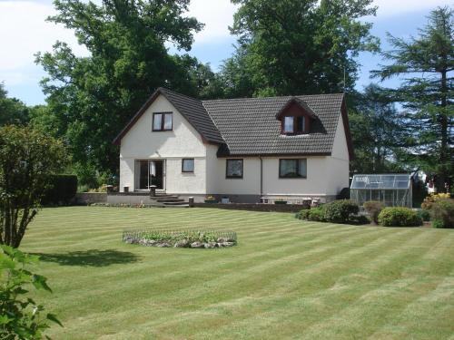 Torlundy Bed & Breakfast | Thistle Cottage