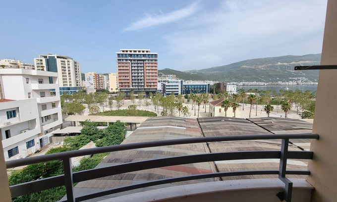 Vlore Apartment | Thoma's K Studios
