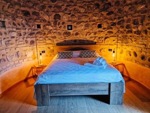Pozzolengo Apartment | Thomas' Castle