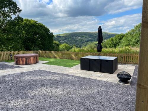 Mawr House | Three bed static caravan with fantastic views and hottub