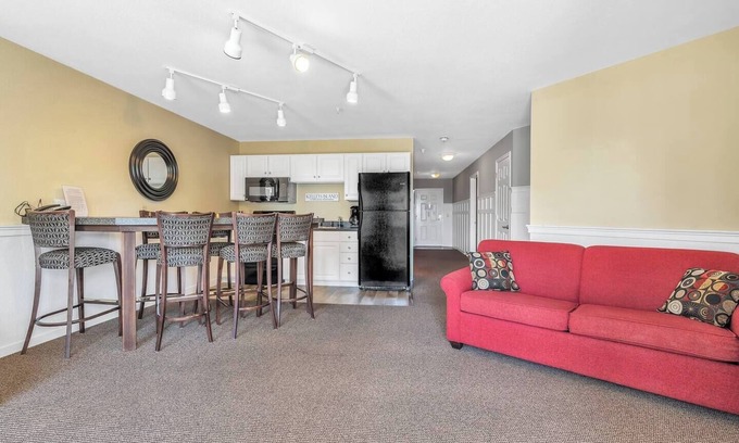 Sandusky Hotel | Three Bedroom 2 Bathroom Hotel Suite