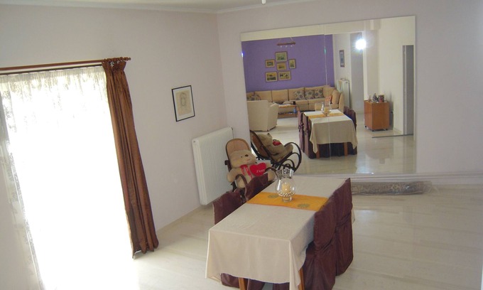 Kolokinthou Condo | Three bedroom apartment in historic neighborhood