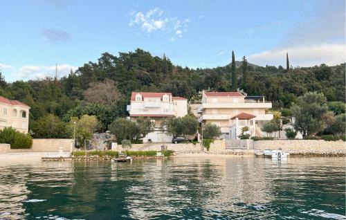 Slano Apartment | Three-Bedroom Apartment In Slano
