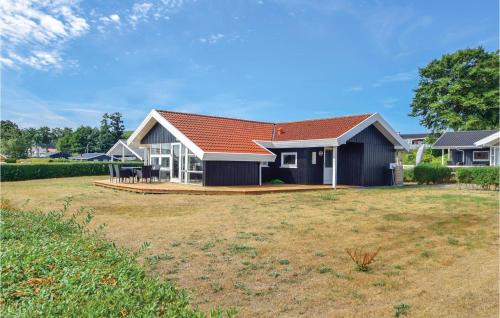 Bjert House | Three-Bedroom Holiday Home In Bjert