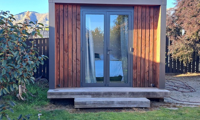 Richmond House | Three Bedroom Plus Sleepout Central Richmond. Close to all Ammenities