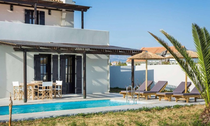 Kounopetra Villa | Three bedroom villa in a seafront complex