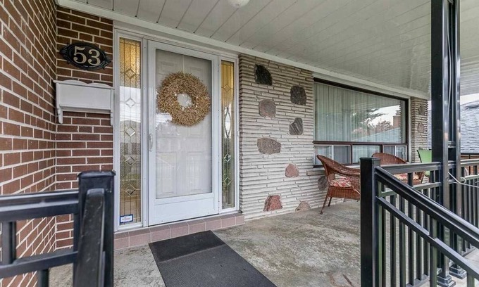 Humber Summit House | three bedroom whole unit in main floor, free parking