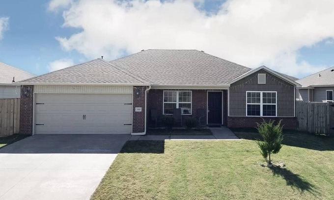 Tulsa House | Three bedroom with one bathroom house. Available for an immediate move in.