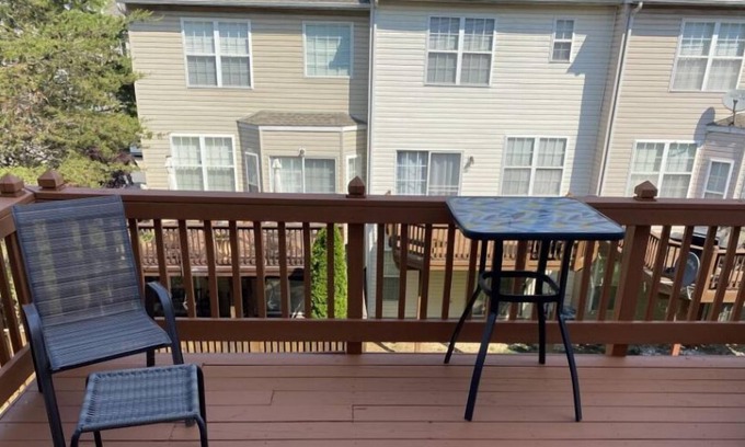 Russett House | Three Bedrooms Townhouse Laurel
