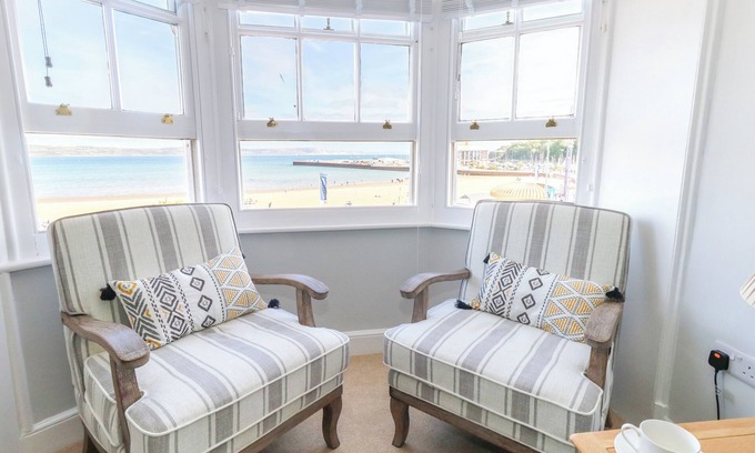 Weymouth Cottage | THREE @ NO36, family friendly, country holiday cottage in Weymouth