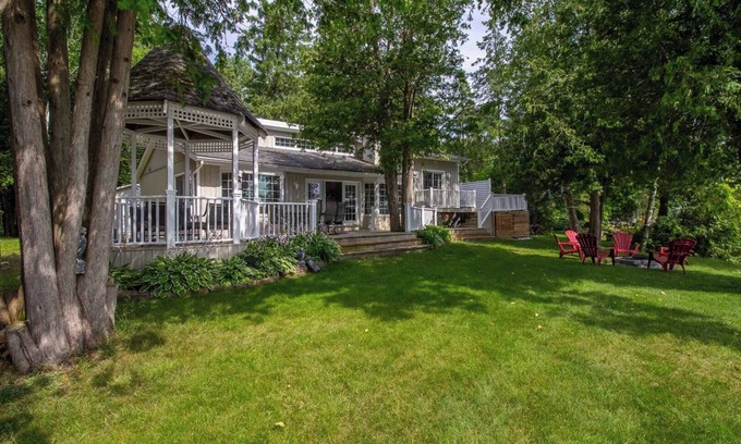 Kirkfield Cottage | Three Paddles - Three Bedroom Cottage, Sleeps 6