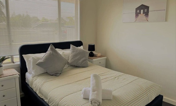 Castletown Apartment | Three Palms Apartments Unit 2