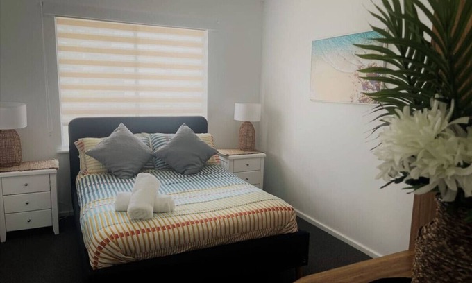 Castletown Apartment | Three Palms Apartments Unit 4
