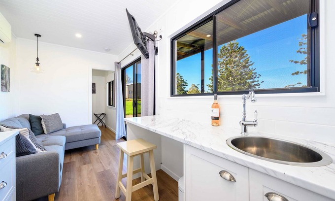 Mount Tamborine House | Three Pines Tiny Home - Your Mountain Escape