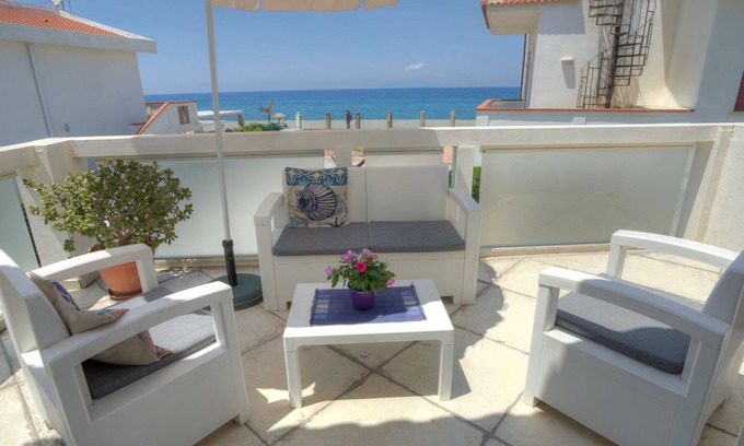 Marchesana Apartment | Three-room apartment with sea view solarium 50 meters from the beach of Terme Vigliatore