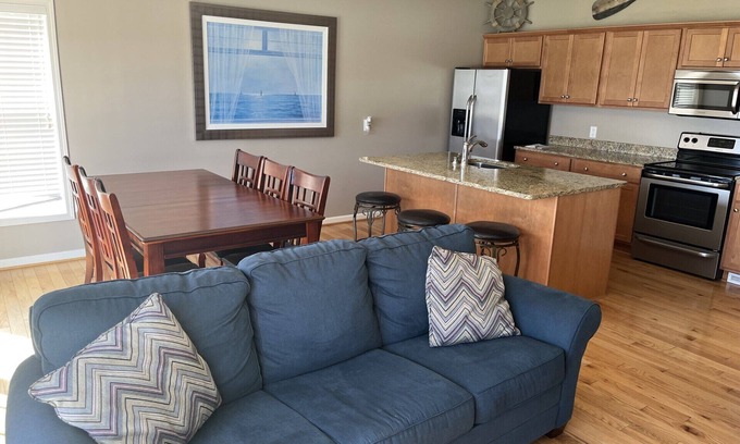 Sodus Point Condo | Three Schooners Landing - Middle Condo