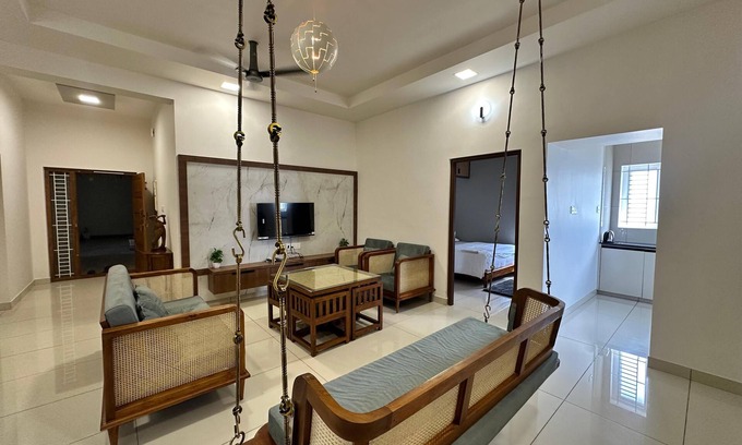 Pollachi Hotel | Thulasi Avenue