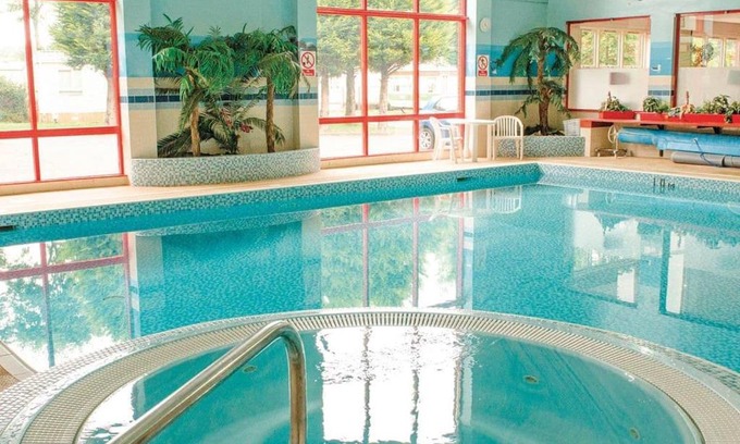 Dunbar Resort | Thurston Manor
