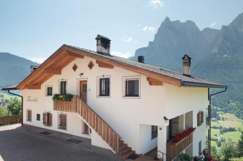 Castelrotto Apartment | Thusnelda Apartment D
