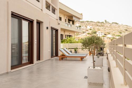 Souda House | Thyme Sea View Apartments by 8essentially
