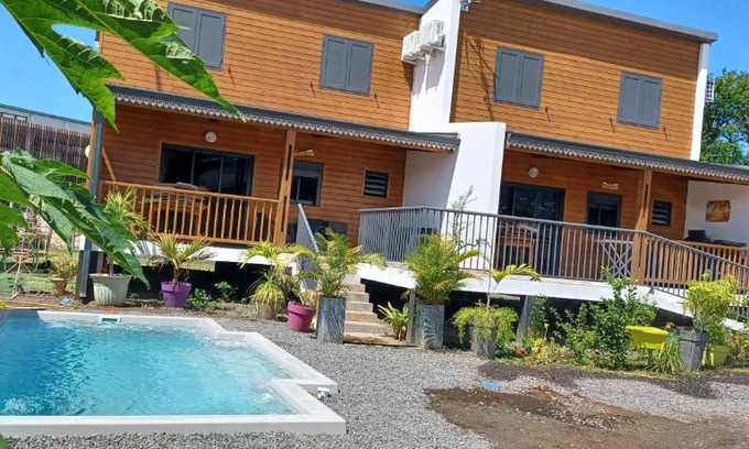 Etang Sale Les Bains House | Ti CAZE RAMSA