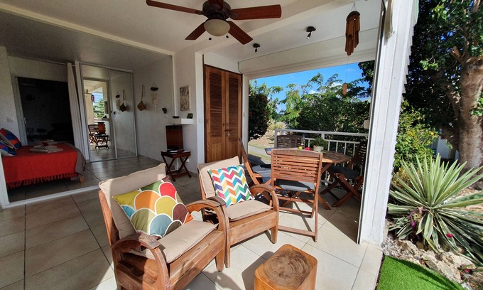 Anse des Rochers Apartment | Ti Cocoon 881 Anse des Rochers DRC sea view 2 bedrooms 4 people wifi Water tank