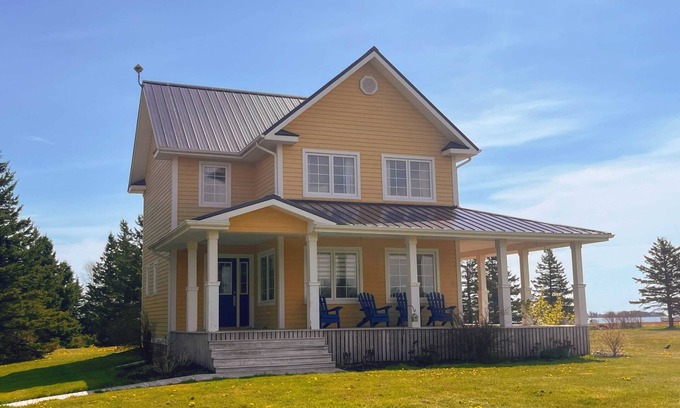 Cape Traverse House | Tide and Bridge Beach House