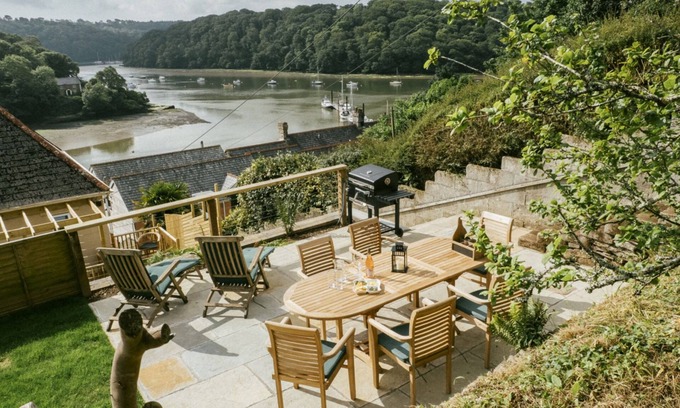 Truro House | Tideway by Interhome