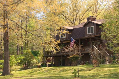 Bonnerdale Bed & Breakfast | Tiffany's Bed and Breakfast