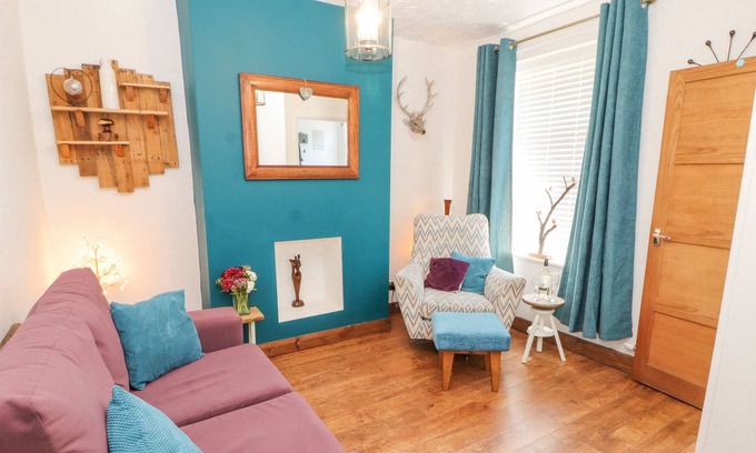 Stainburn Cottage | TIGIN, pet friendly, with a garden in Workington