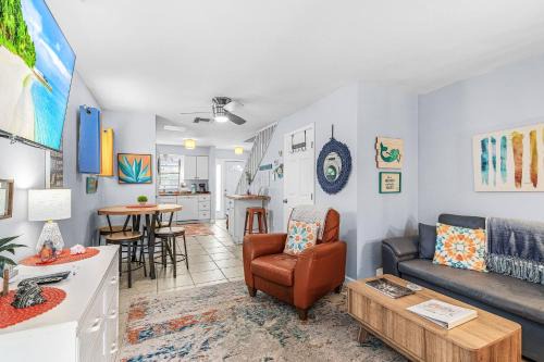 Iona Apartment | Tiki Retreat