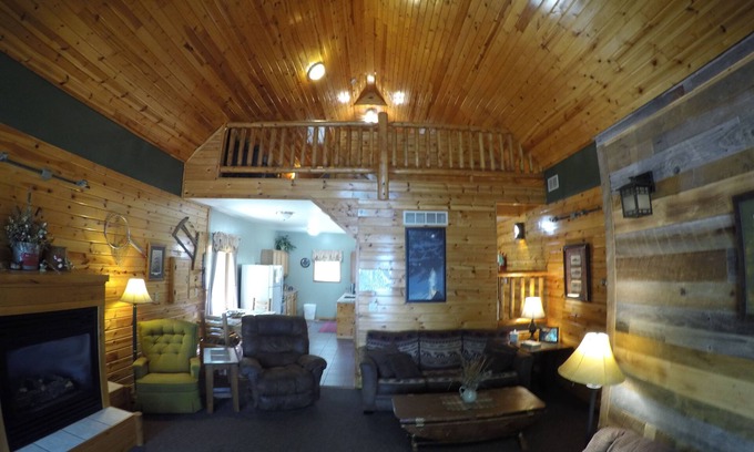 Lac du Flambeau Cabin | Timber Bay Resort