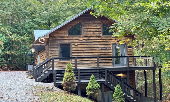 Gnaw Bone Cabin | "Timber Nook" Suite at Rustic Retreat Cabin w/amenities