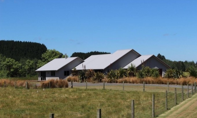 Waimiha House | Timber Trail Accommodation, nice modern house