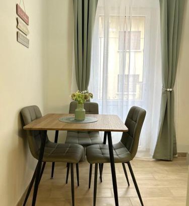 Torno Apartment | Timco apartment with balcony and air-conditioner